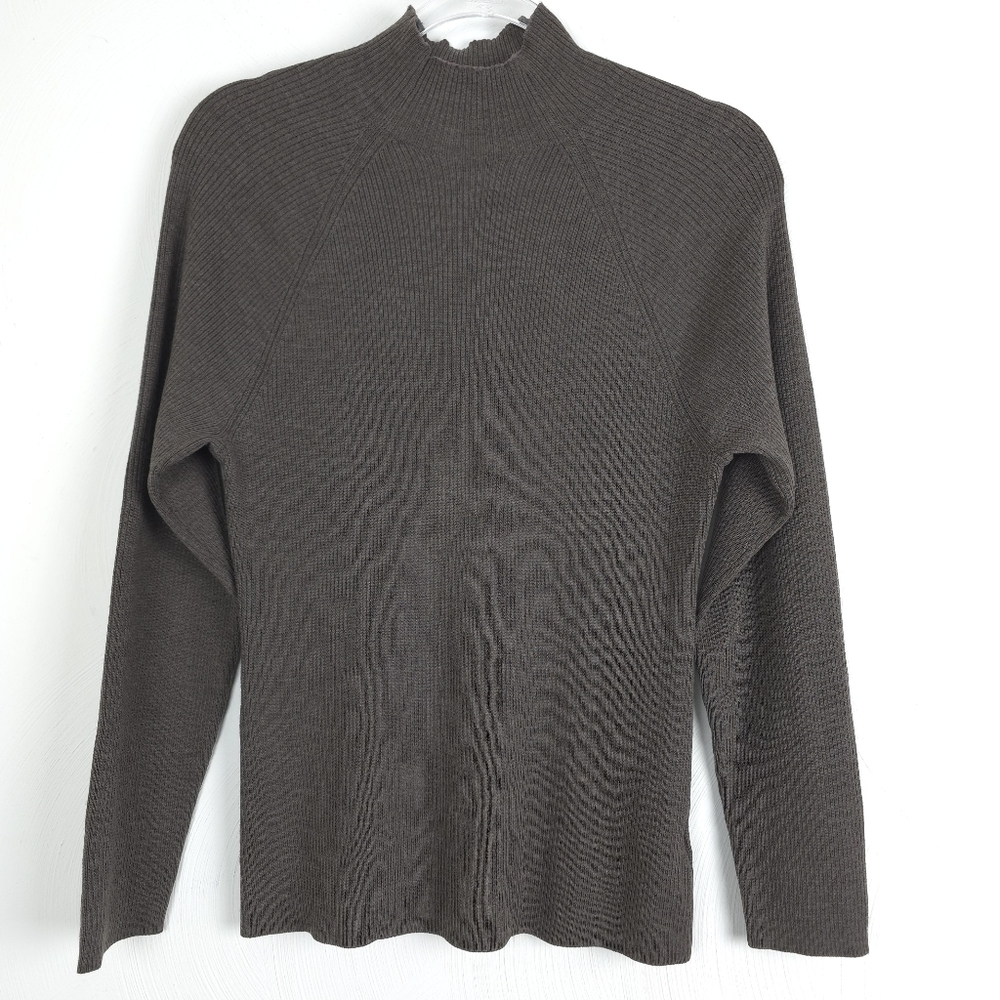 Brooks Brothers Dark Brown Turtleneck Sweater. Tag L but is M.